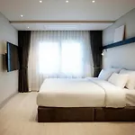 The Connoisseur Residence Hotel